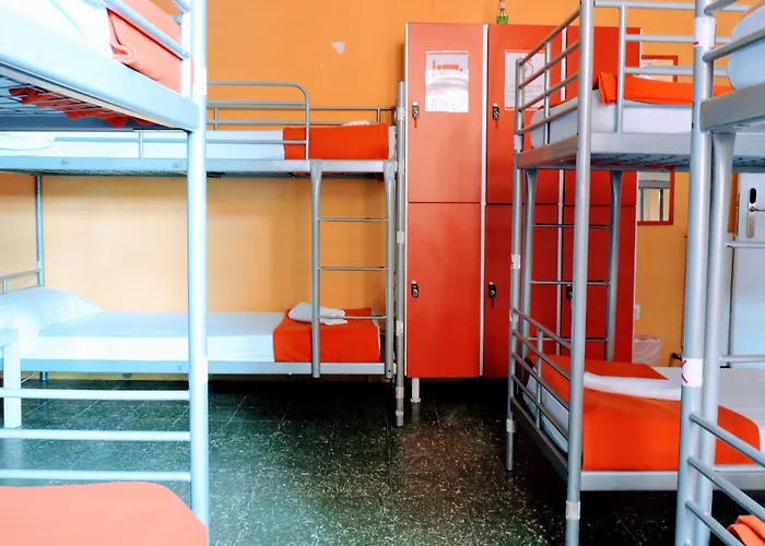 Feetup Backpackers Valencia