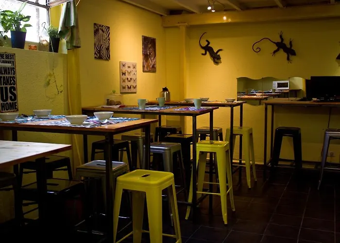 Feetup Backpackers Valencia