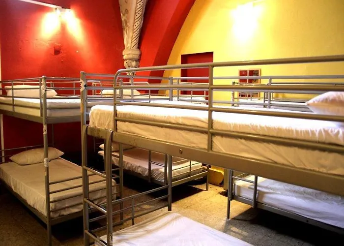 Feetup Backpackers Valencia