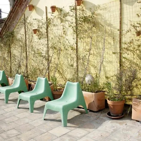 Feetup Backpackers Valencia