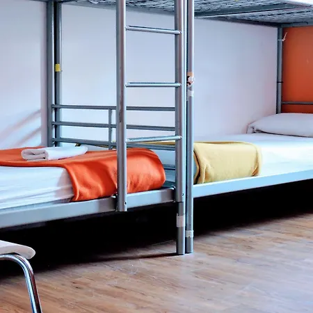 Auberge de jeunesse Feetup Backpackers *