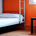 Hostel Feetup Backpackers *