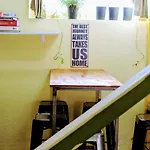 Feetup Backpackers Valencia